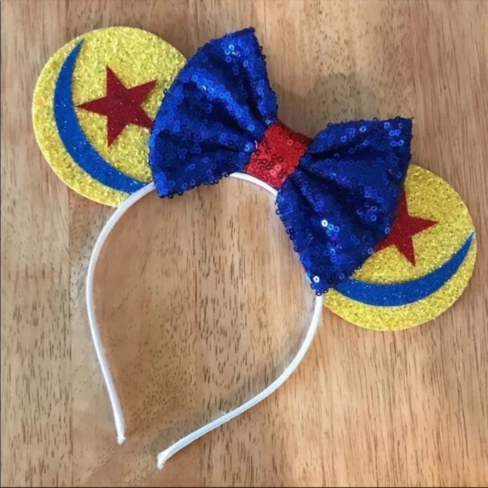 Disney Luxo Ball Insp Minnie Ears